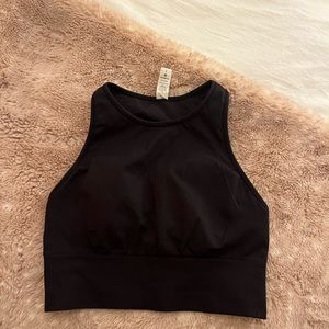 Lululemon cropped top
